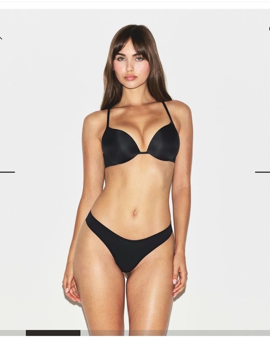 32D skims padded push up bra - Picture 8 of 9